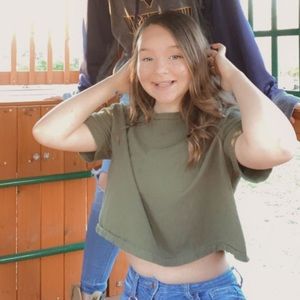 Meet your Posher, Ava